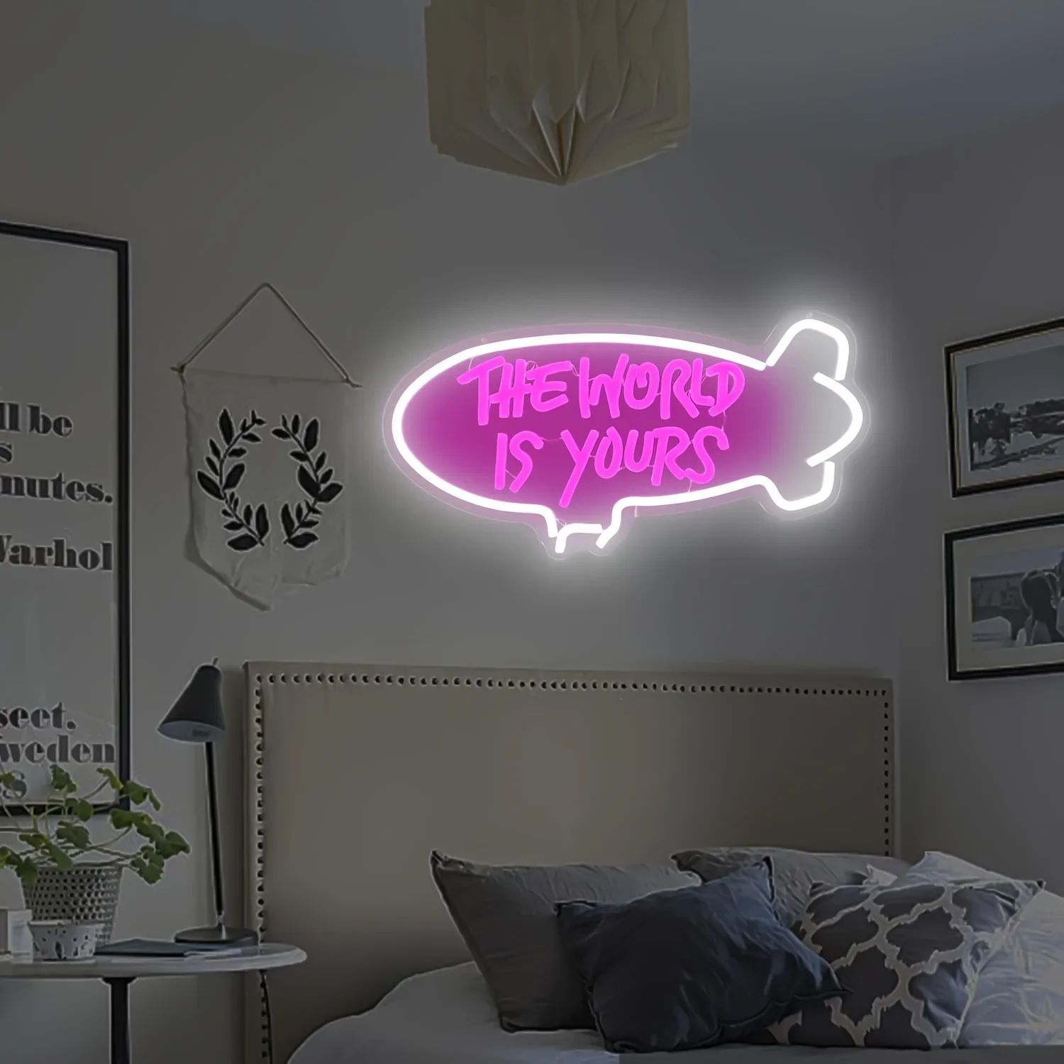 ป้ายไฟนีออน The World Is Yours - Lighting World Decor บทวิจารณ์และราคา